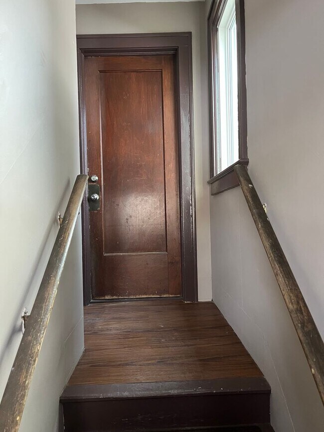 Building Photo - 459 Winton Rd