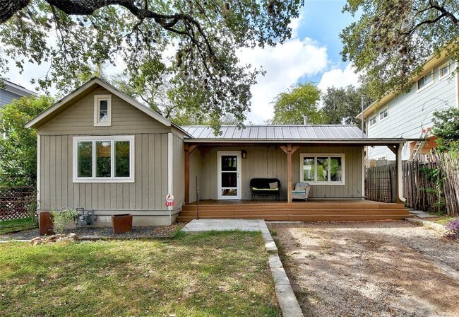 Primary Photo - 913 W Johanna St