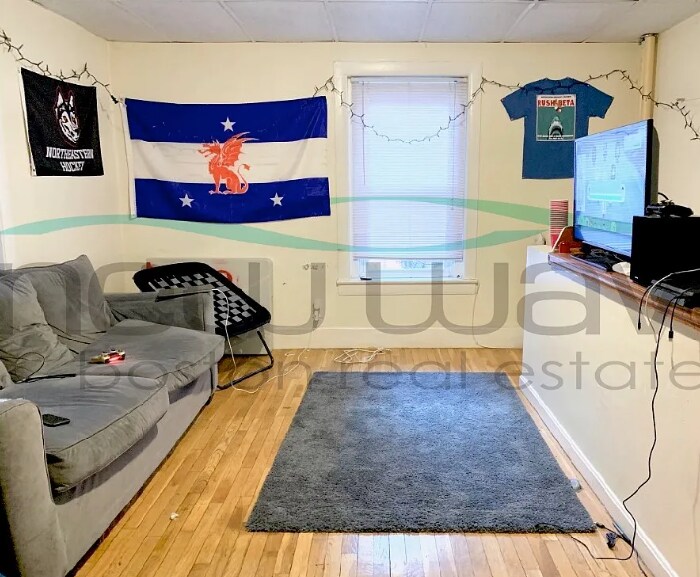 Building Photo - 210 Hemenway St