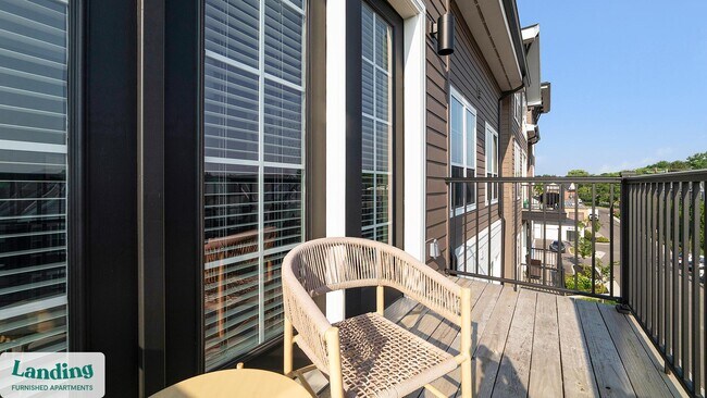 Building Photo - 4664 Kenny Rd