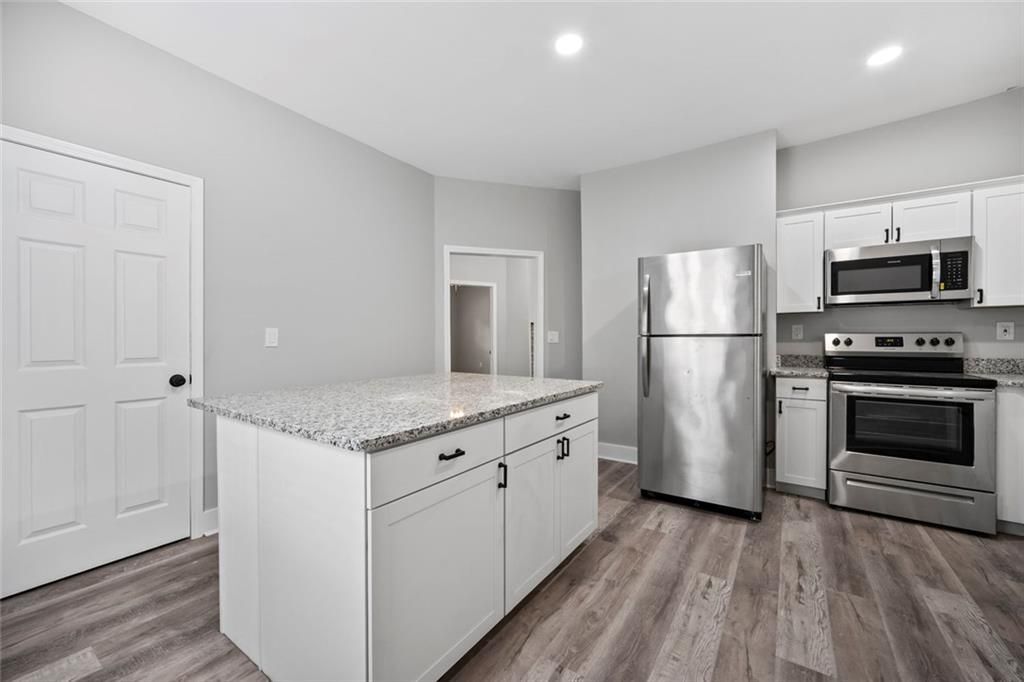 Building Photo - 1126 Briarcliff Pl NE