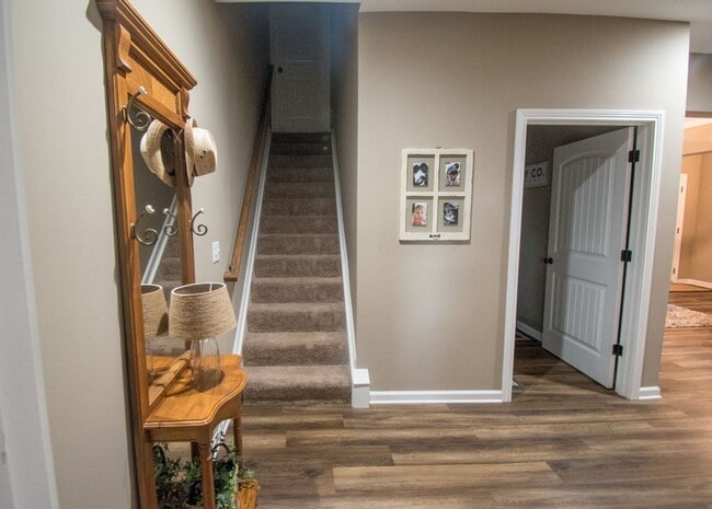Building Photo - Fall in Love with this home!!!