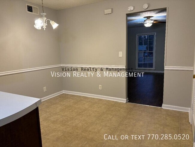 Building Photo - 96 Brock St