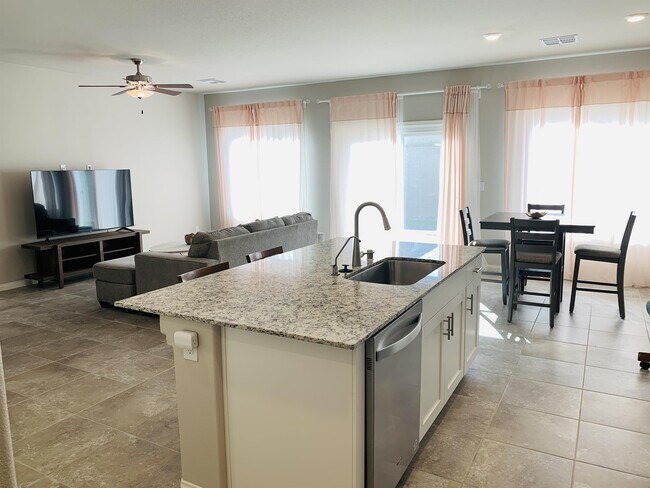 Building Photo - 7867 Pink Opal Ave