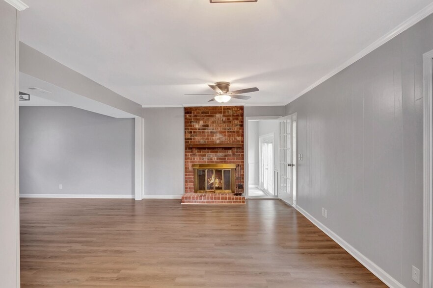 Building Photo - 3401 Shakertown Rd