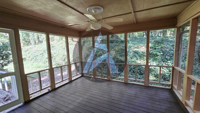 Building Photo - 103 Westland Ct