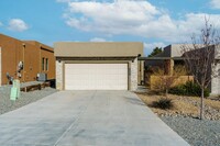 Building Photo - Beautiful Home in Rio Rancho