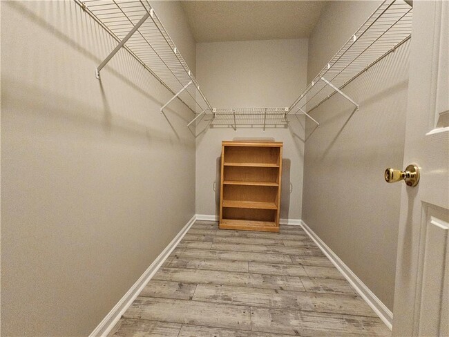 Building Photo - 3351 Governors Ct