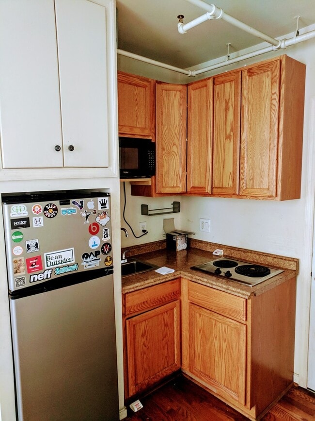 Building Photo - 517 N Harrison St