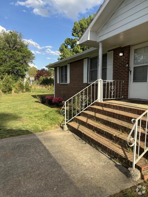 Building Photo - 7896 Fielder Rd