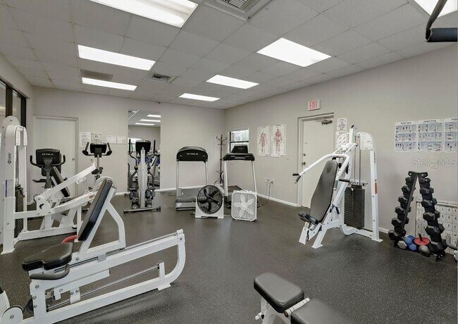 Building Photo - 1316 Pasadena Ave S