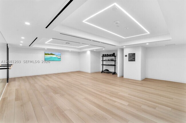Building Photo - 225 N Miami Ave