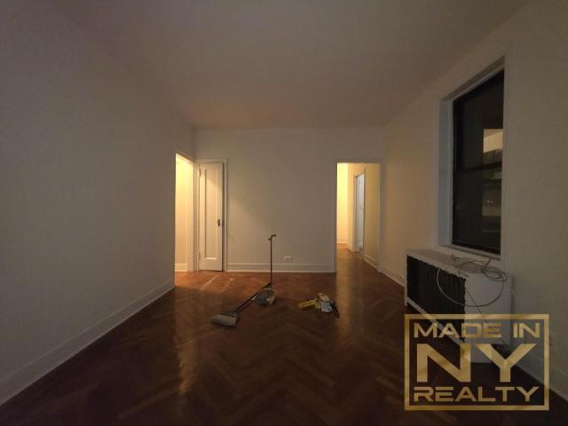 Building Photo - 1 bedroom in ASTORIA NY 11102