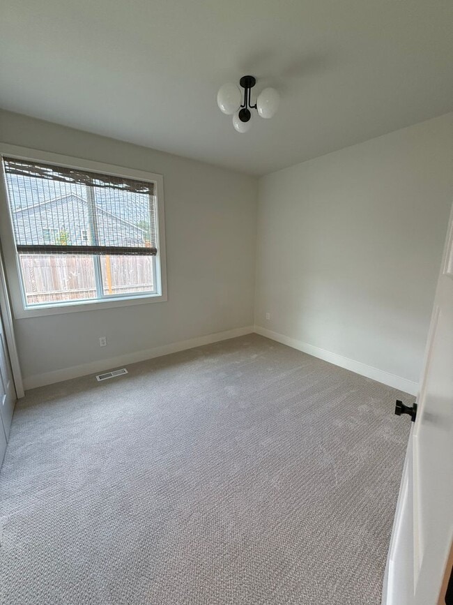 Building Photo - 3Bed/2 Bathroom Beautiful New Construction...
