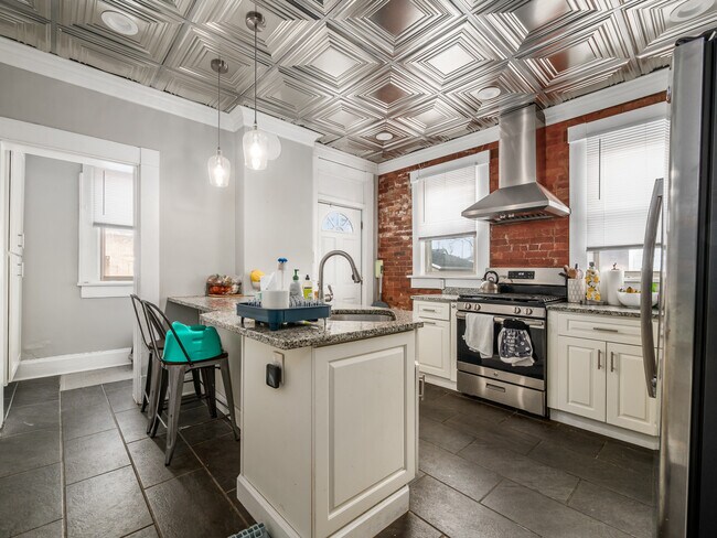 Building Photo - 159 Miami Ave