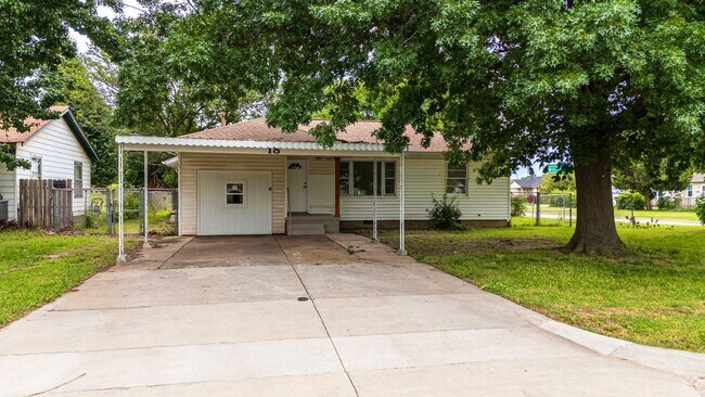 Building Photo - Moore Rent to Own Home!