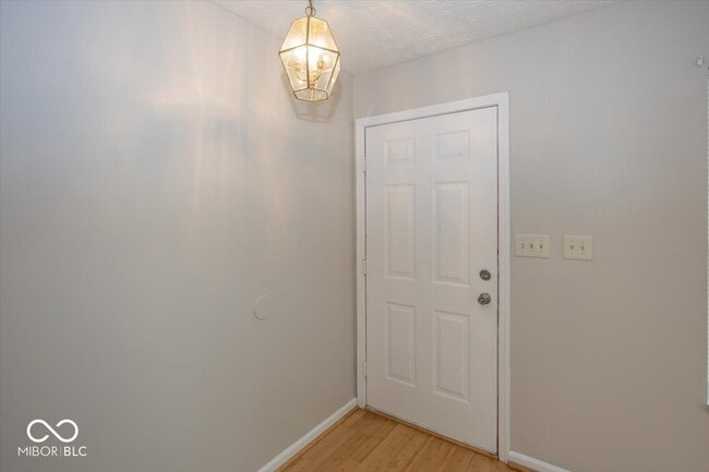Building Photo - 637 Cembra Dr