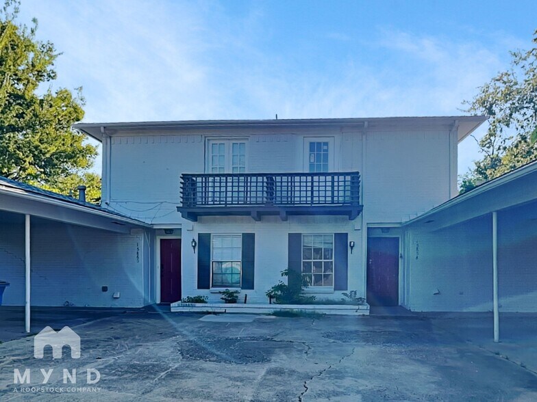 Building Photo - 15858 El Estado Dr