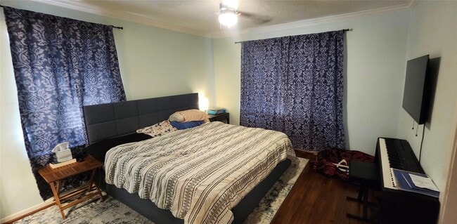 Building Photo - 6148 Indigo St