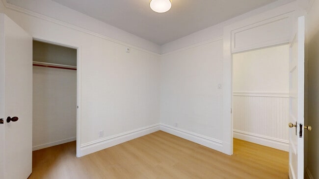 Building Photo - 1659 Grant Ave