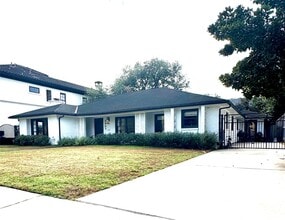 Building Photo - 3805 Piping Rock Ln