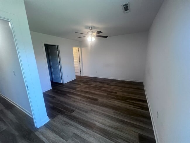 Building Photo - 2802 N Teresa Dr