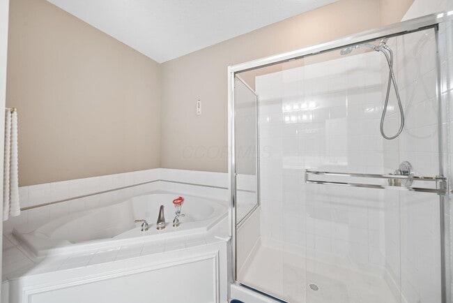 Building Photo - 4939 Stonehaven Dr