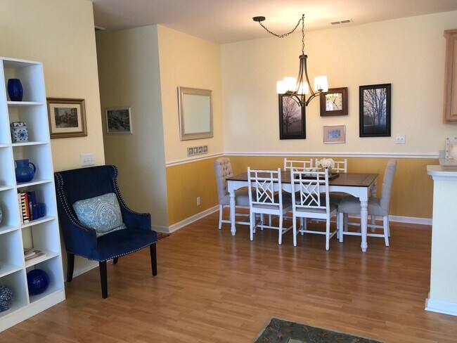 Building Photo - 4430 Lady Banks Ln