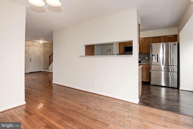 Building Photo - 22037 Manning Square