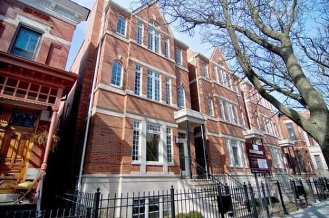 Primary Photo - 2034 N Sheffield Ave