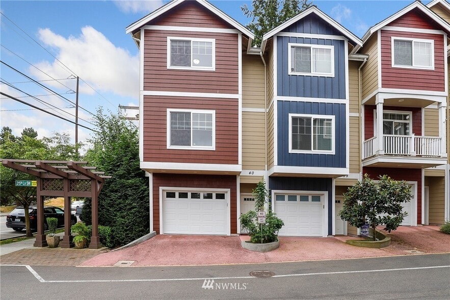 Primary Photo - 4804 215th Ln SW