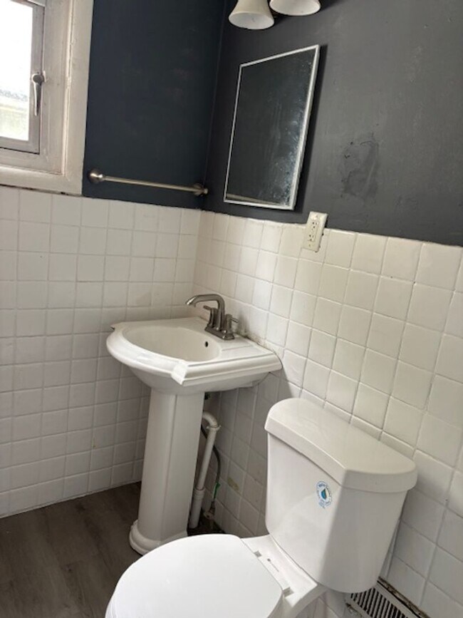 Building Photo - Move in Ready- $1495.00