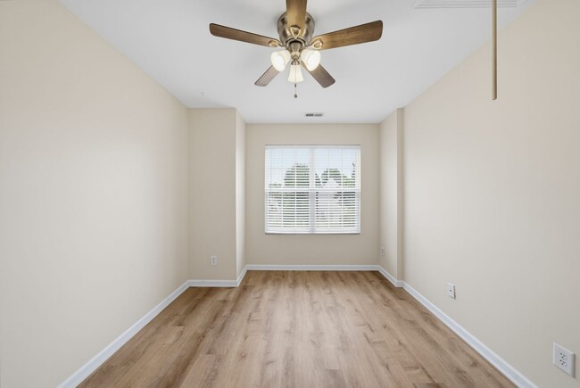 Building Photo - 106 Anterbury Dr