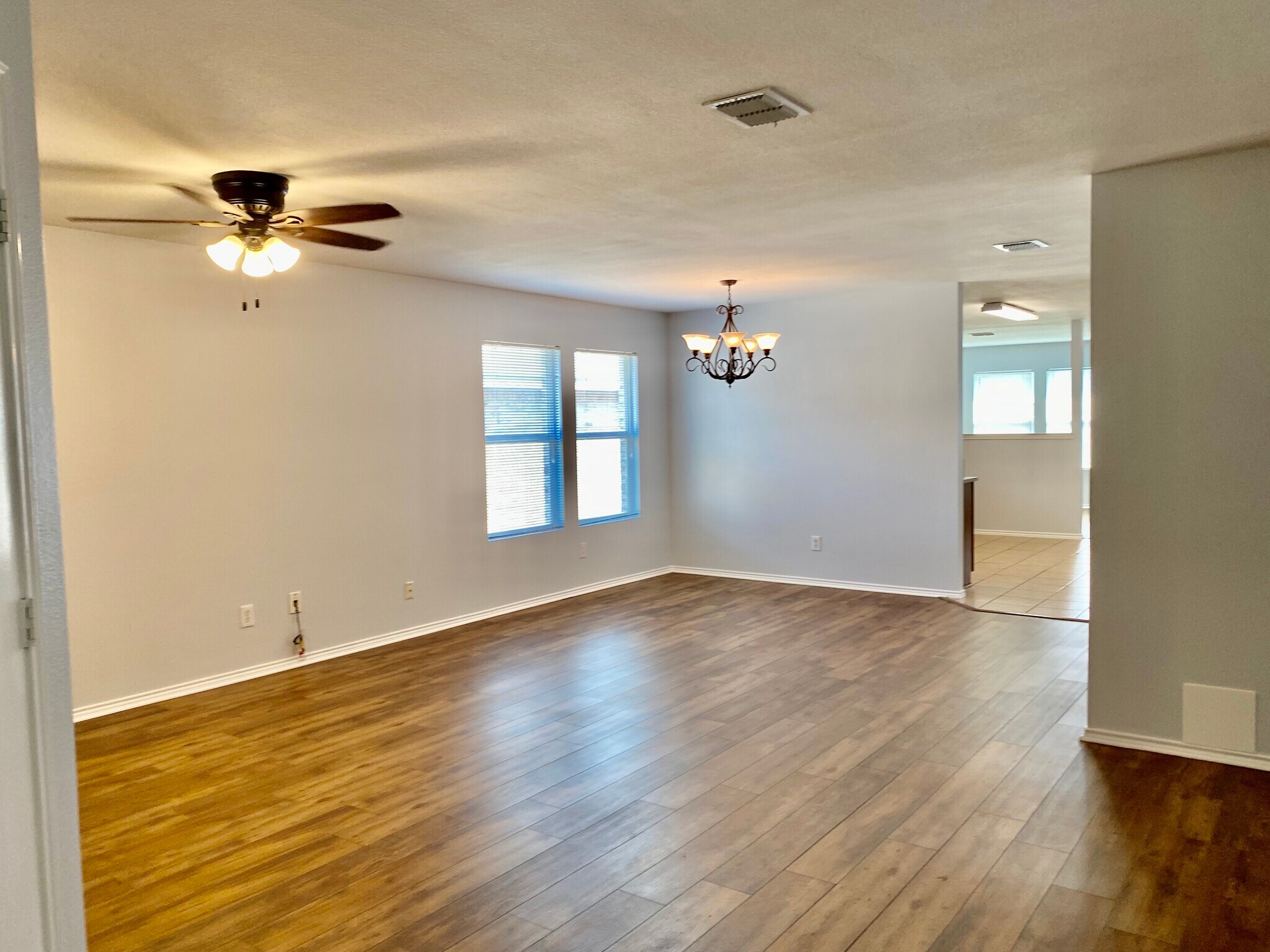 Living/dining - 8014 Stowe Springs Ln