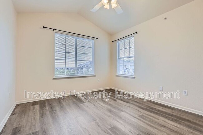 Building Photo - 5255 Memphis St