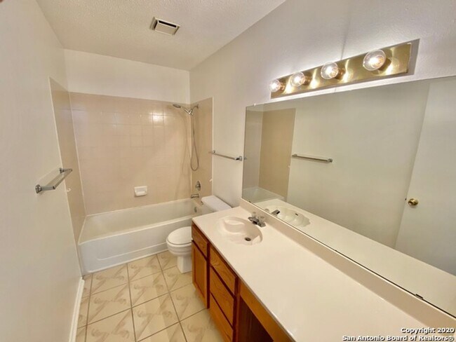 Building Photo - ***APPLICATION CURRENTLY UNDER REVIEW***St...