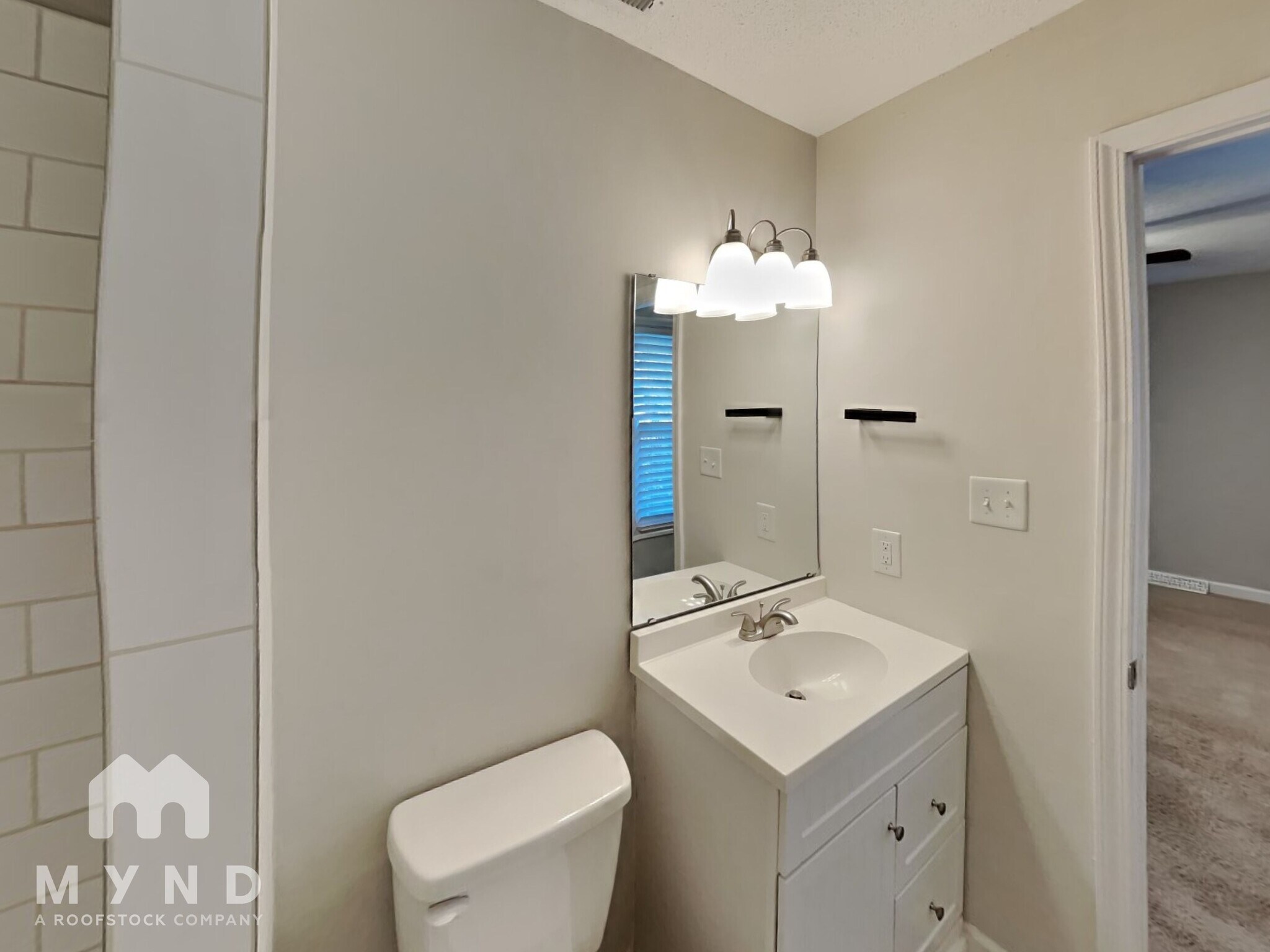 Building Photo - 8539 Sharonbrook Dr