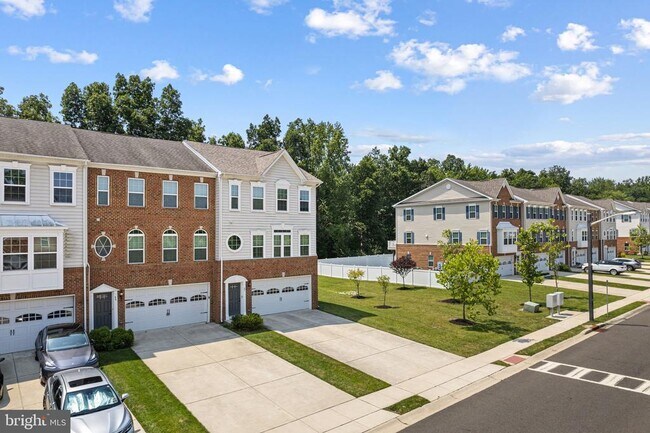Building Photo - 89 Isabelle Ct