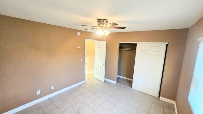 Building Photo - Mixed Used Residential and Commercial- Large Back Yard with Rolling Gate