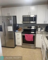 Building Photo - 7175 Orange Dr