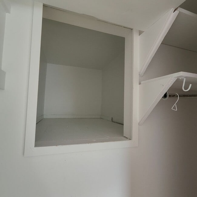 Building Photo - Two Bedroom Condo For Rent In Downtown Bou...