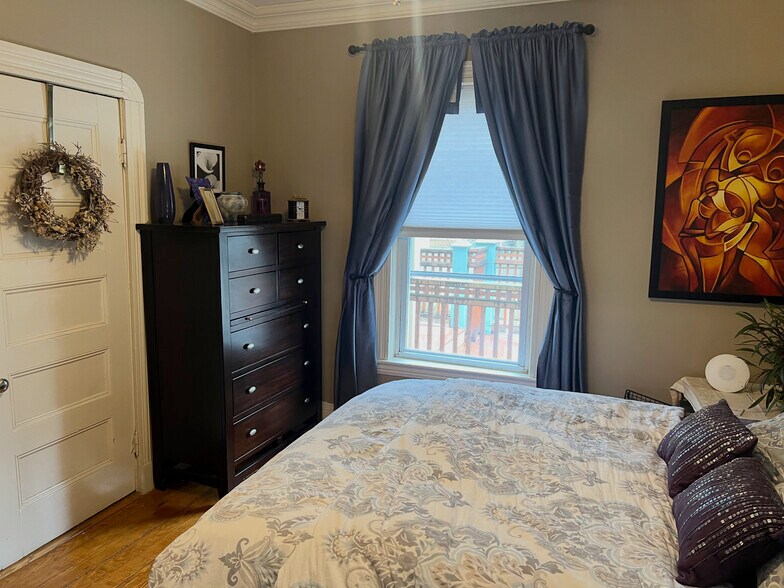 Building Photo - 85 Lexington Ave