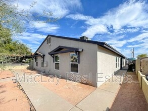 Building Photo - 1421 E Fillmore St