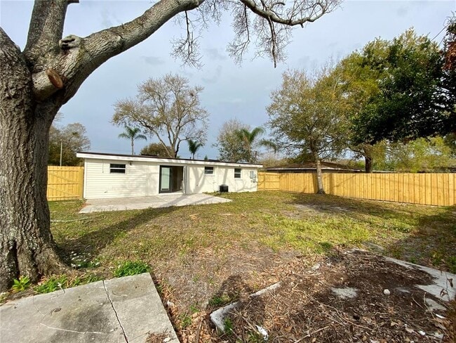 Building Photo - 1212 Windermere Way