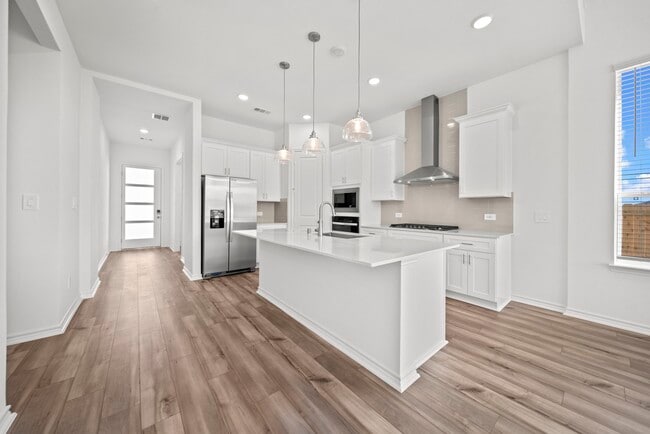 Building Photo - 649 Amber Fls Dr