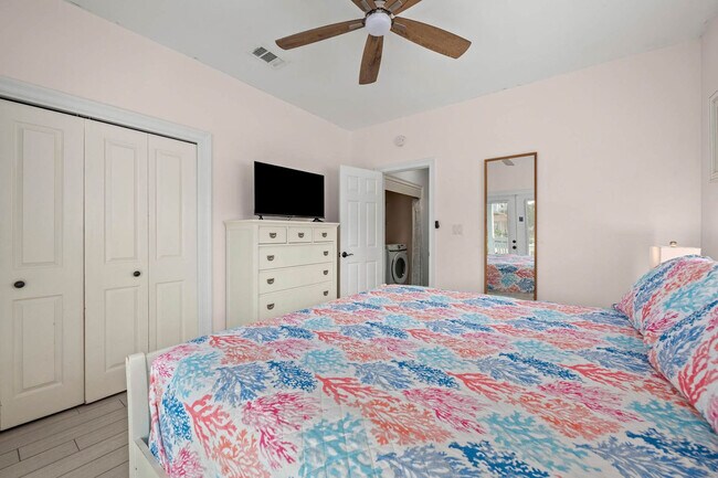 Building Photo - 4431 Luke Ave