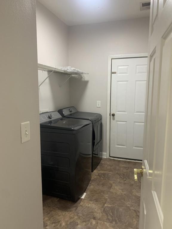 Building Photo - 172 Zinnia Dr