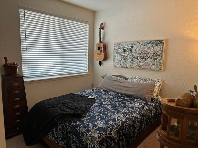 Building Photo - 2BD 2Bth near Centerra