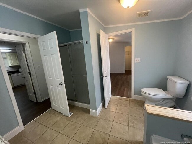 Building Photo - 15 Rhode Island Way