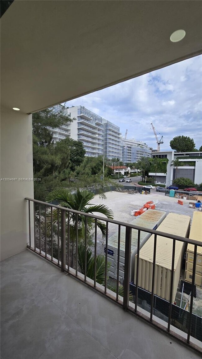 Building Photo - 9124 Collins Ave